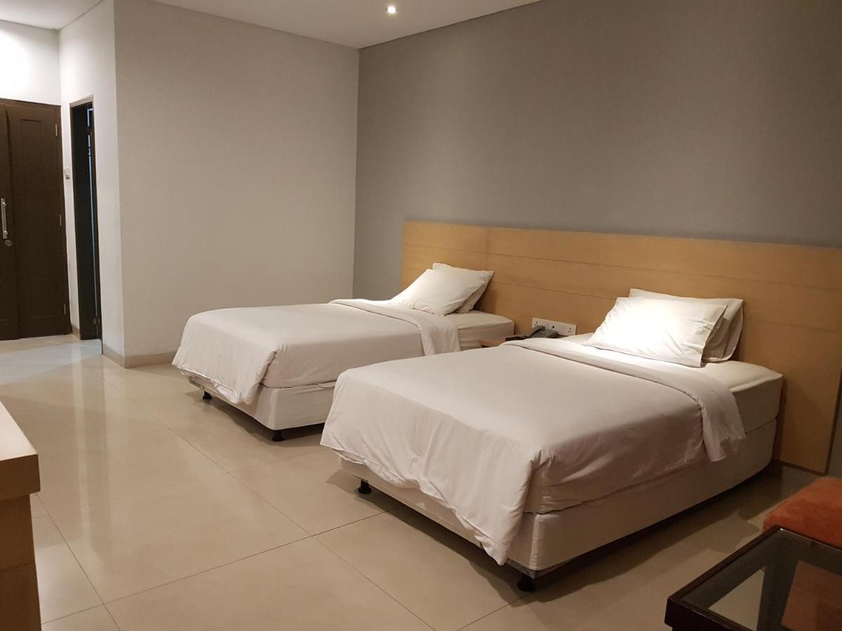 New Mountain Springs Hotel & Resort Lembang Zewnętrze zdjęcie