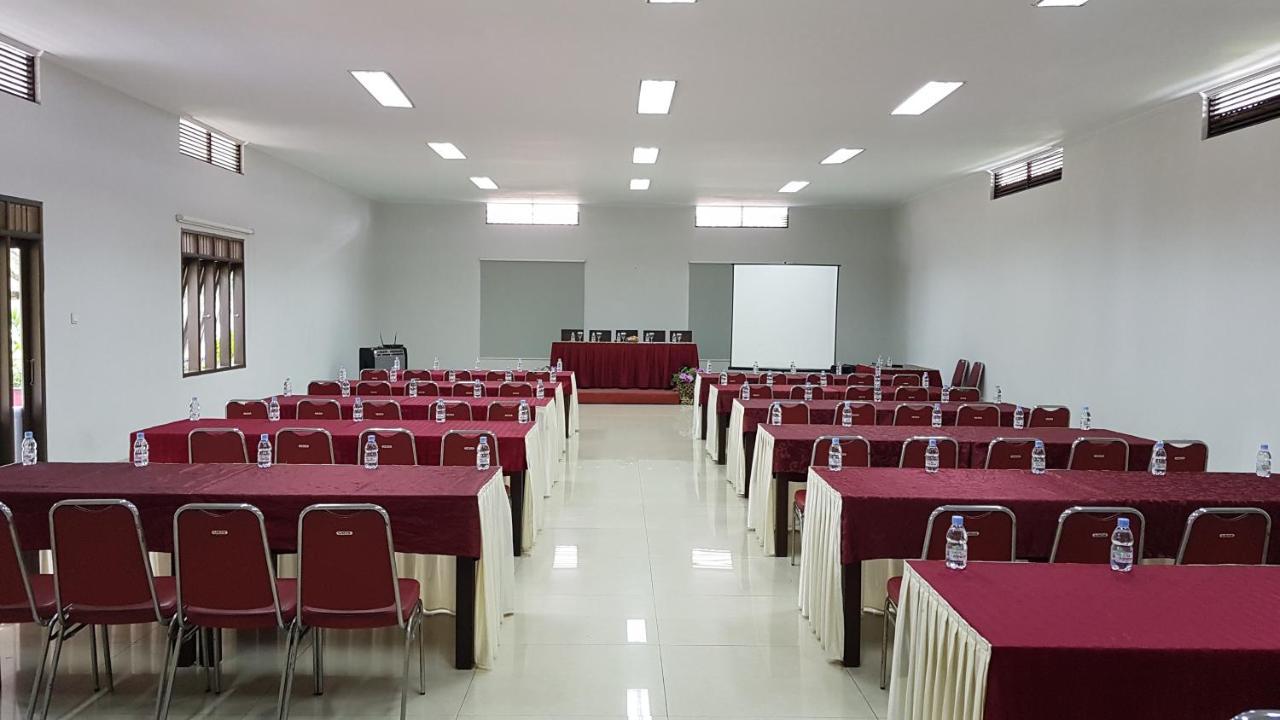New Mountain Springs Hotel & Resort Lembang Zewnętrze zdjęcie