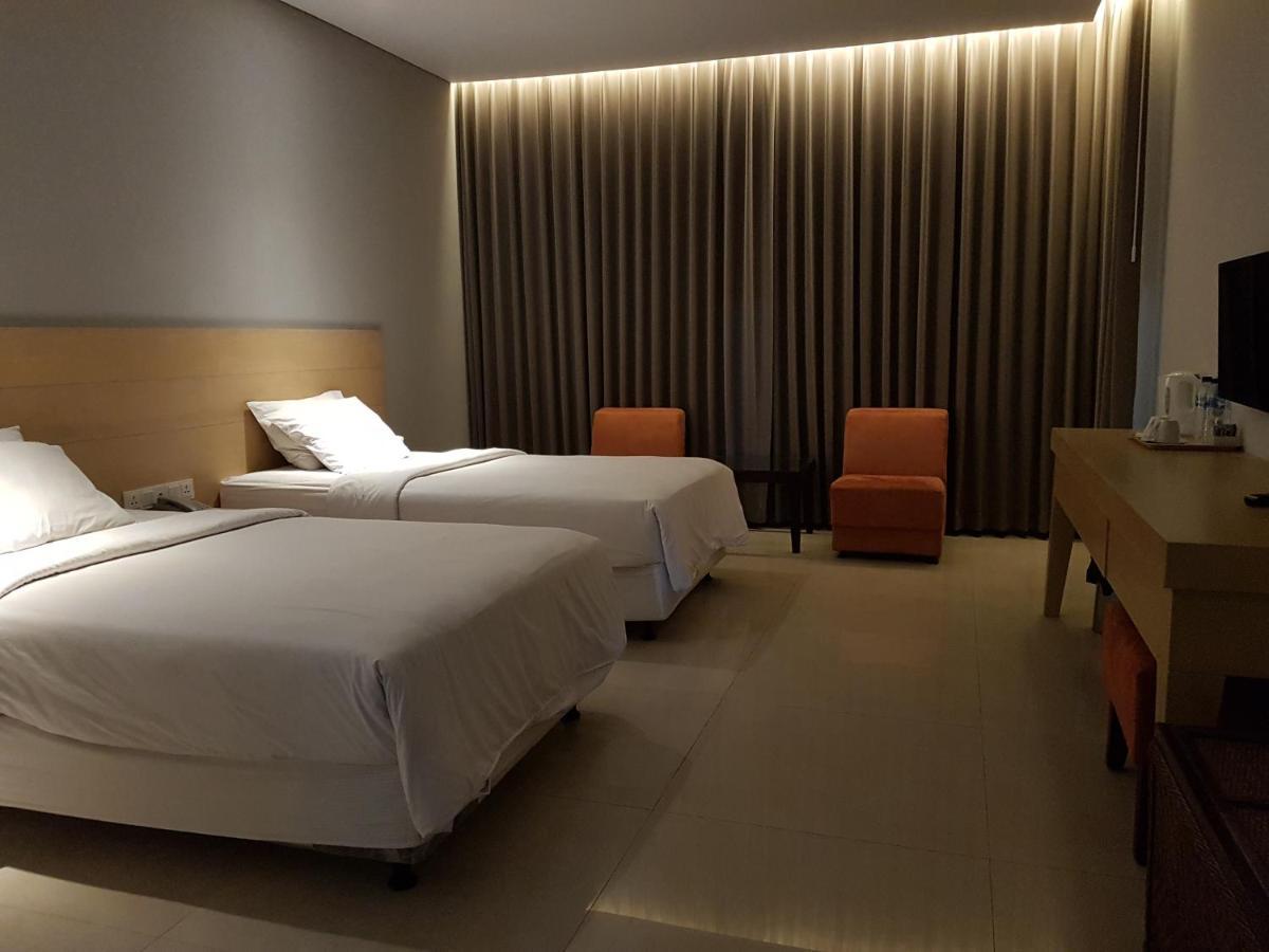 New Mountain Springs Hotel & Resort Lembang Zewnętrze zdjęcie