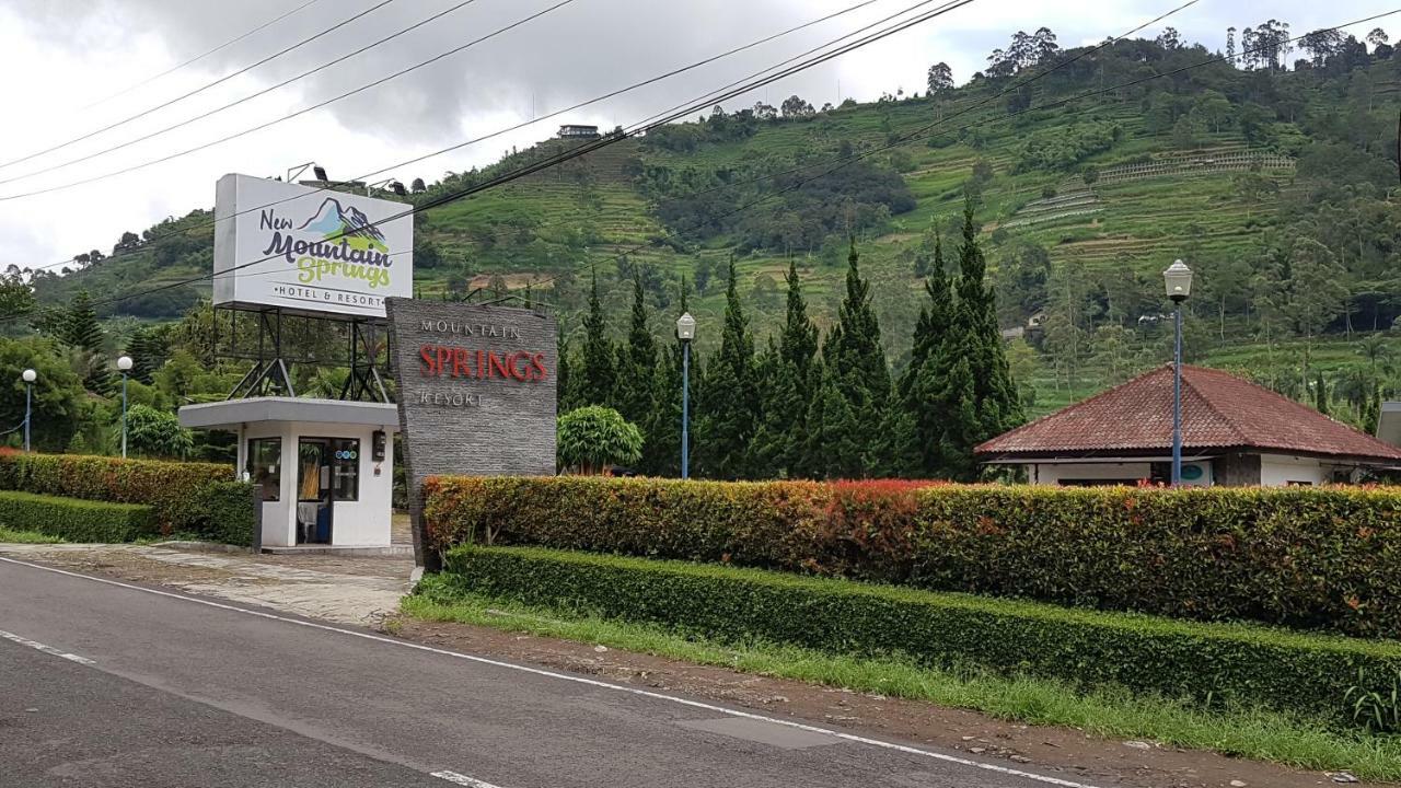 New Mountain Springs Hotel & Resort Lembang Zewnętrze zdjęcie